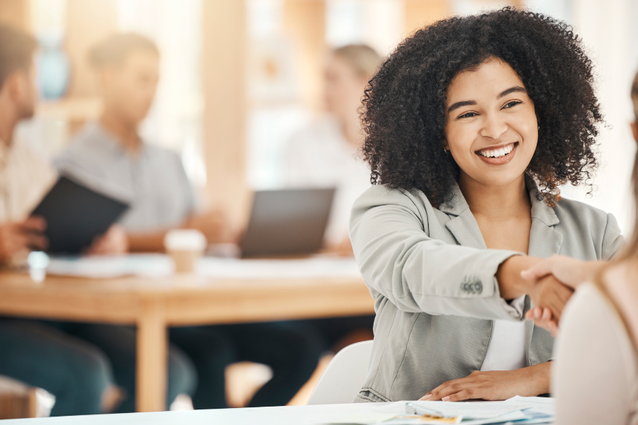 How to Create a Welcoming Onboarding Experience for New Hires